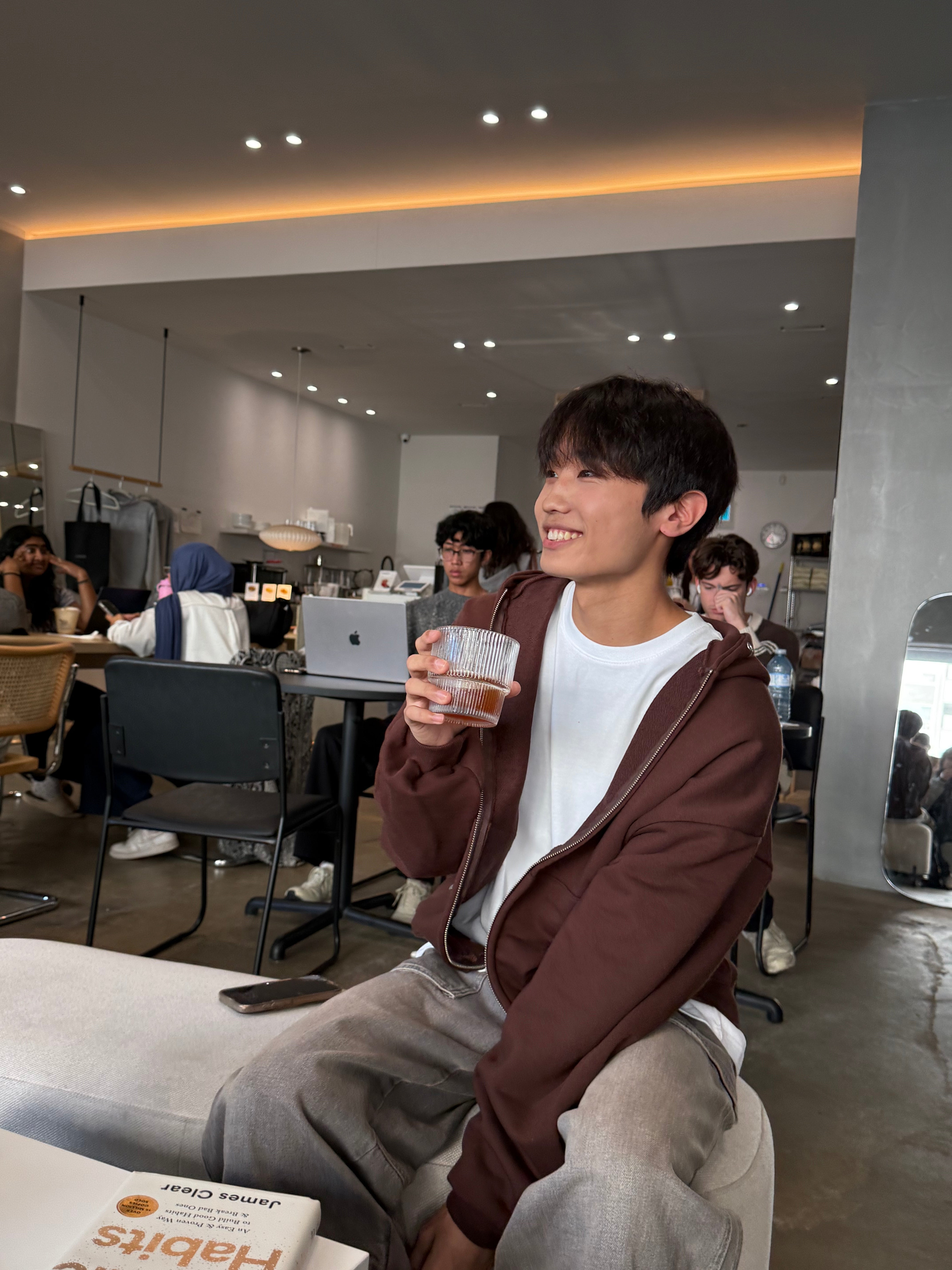 Brown Oversized Hoodie Zip up 001