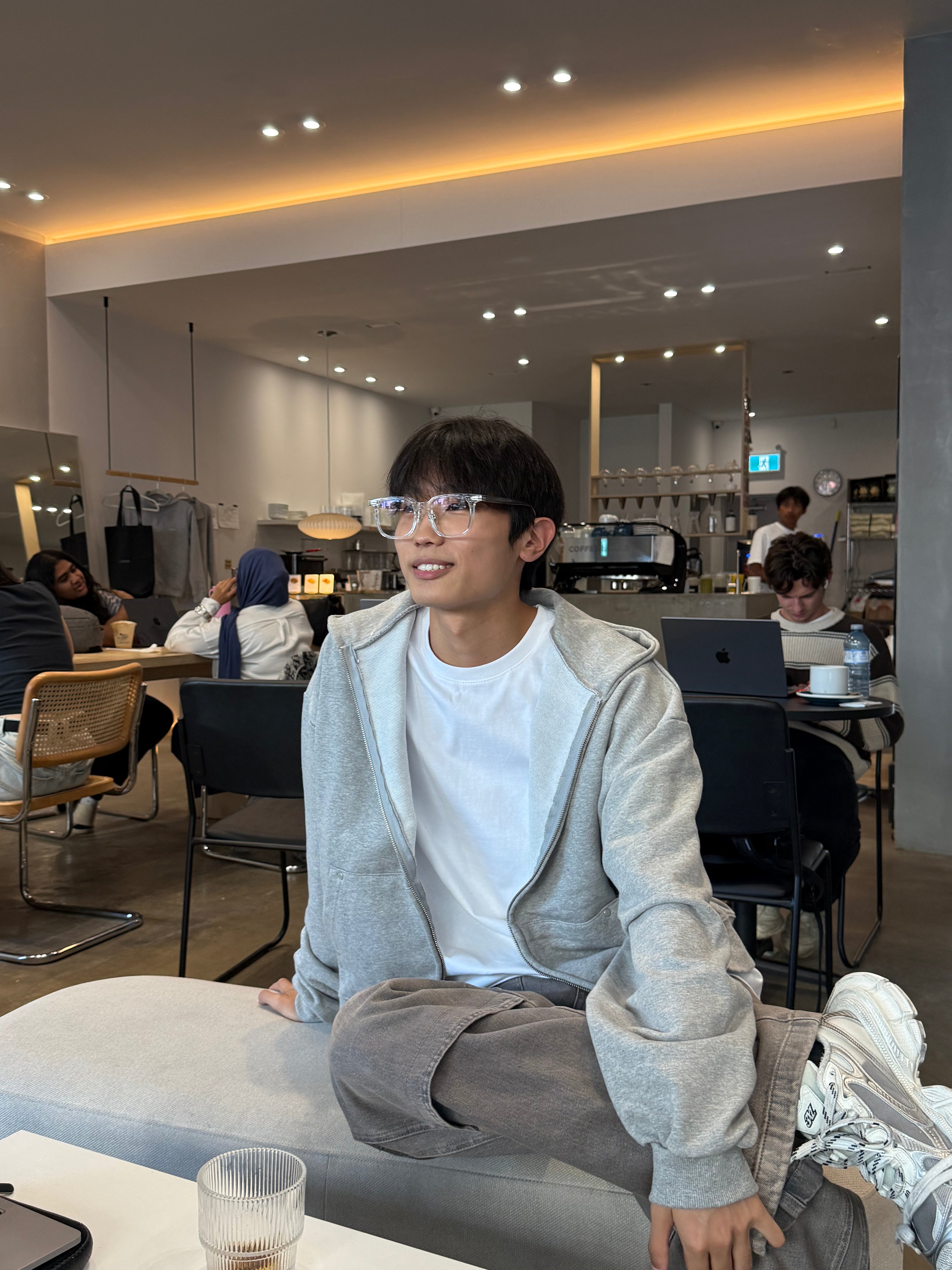 Grey Oversized Hoodie Zip up 001