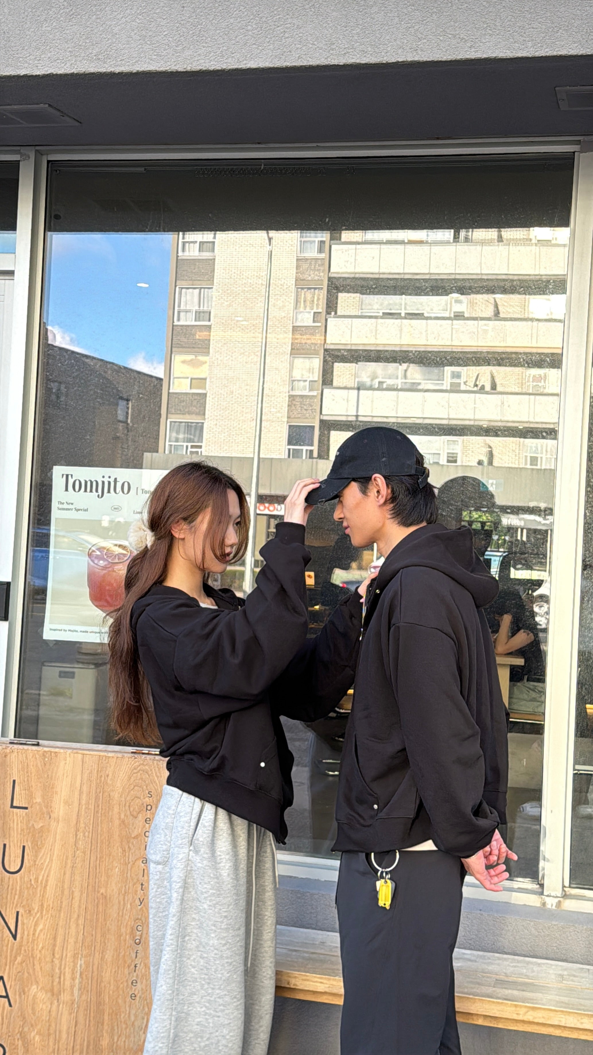 Black Oversized Hoodie Zip up 001
