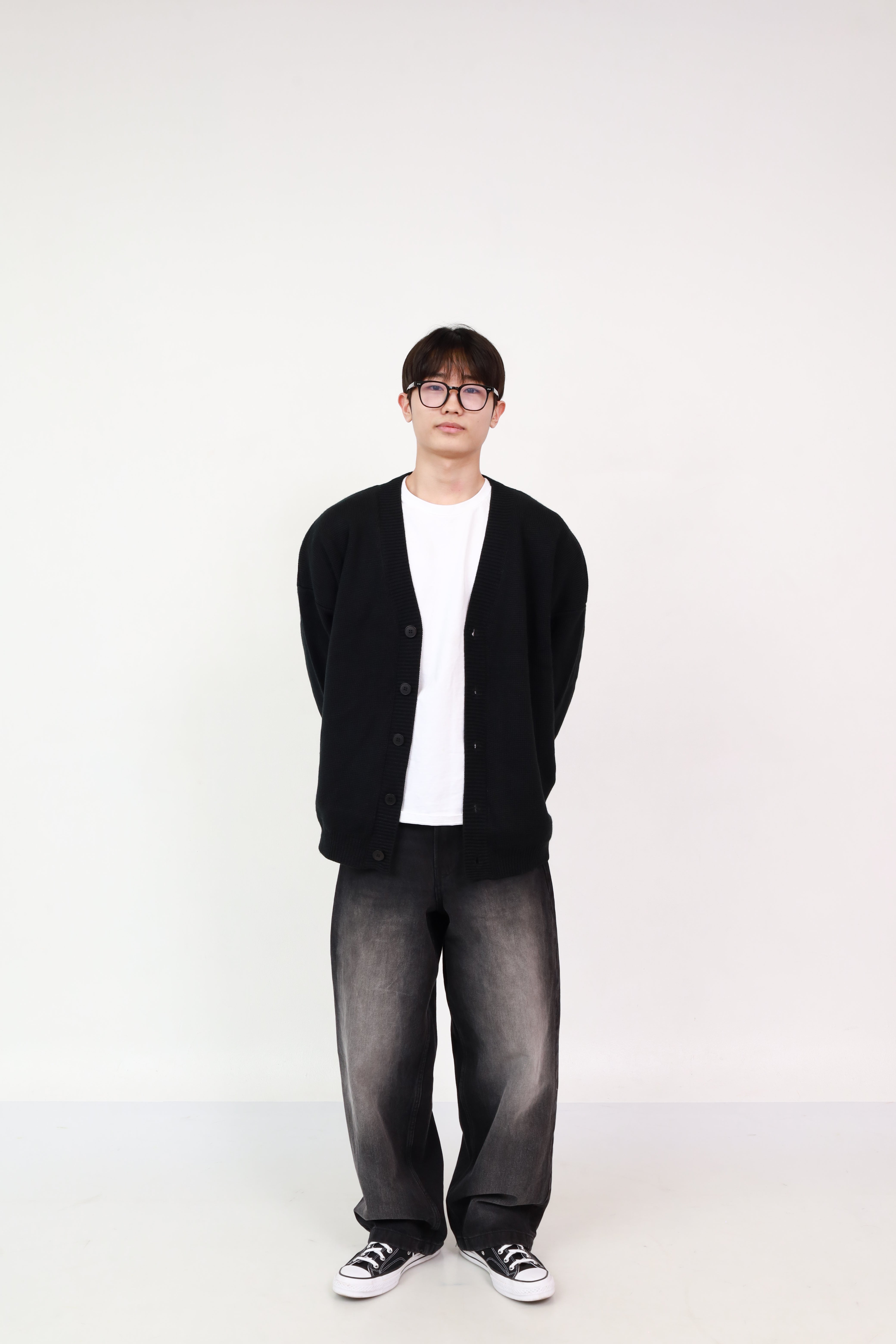 Cardigan Black 001