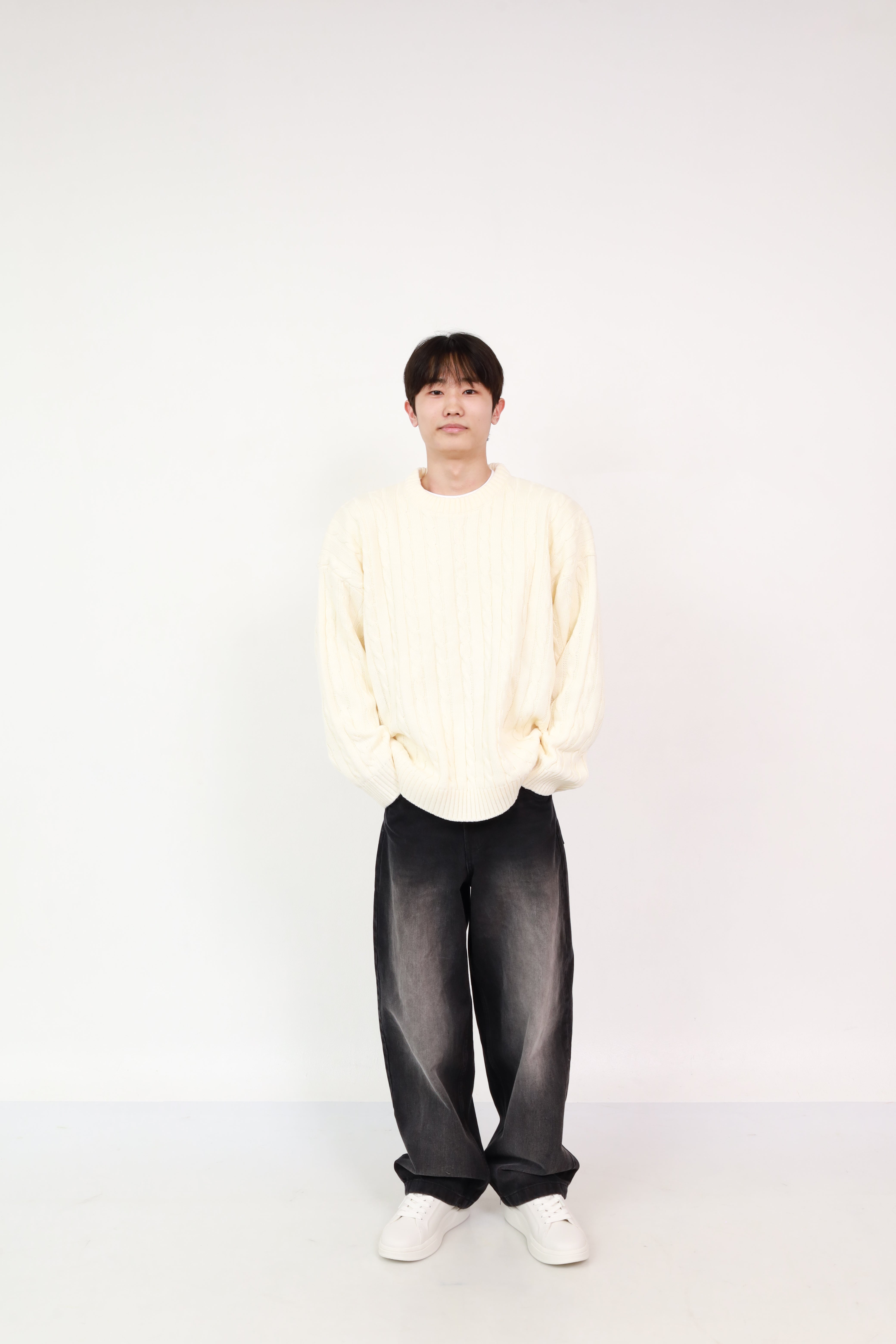 Plain Knit Ivory + Wide Jeans Black