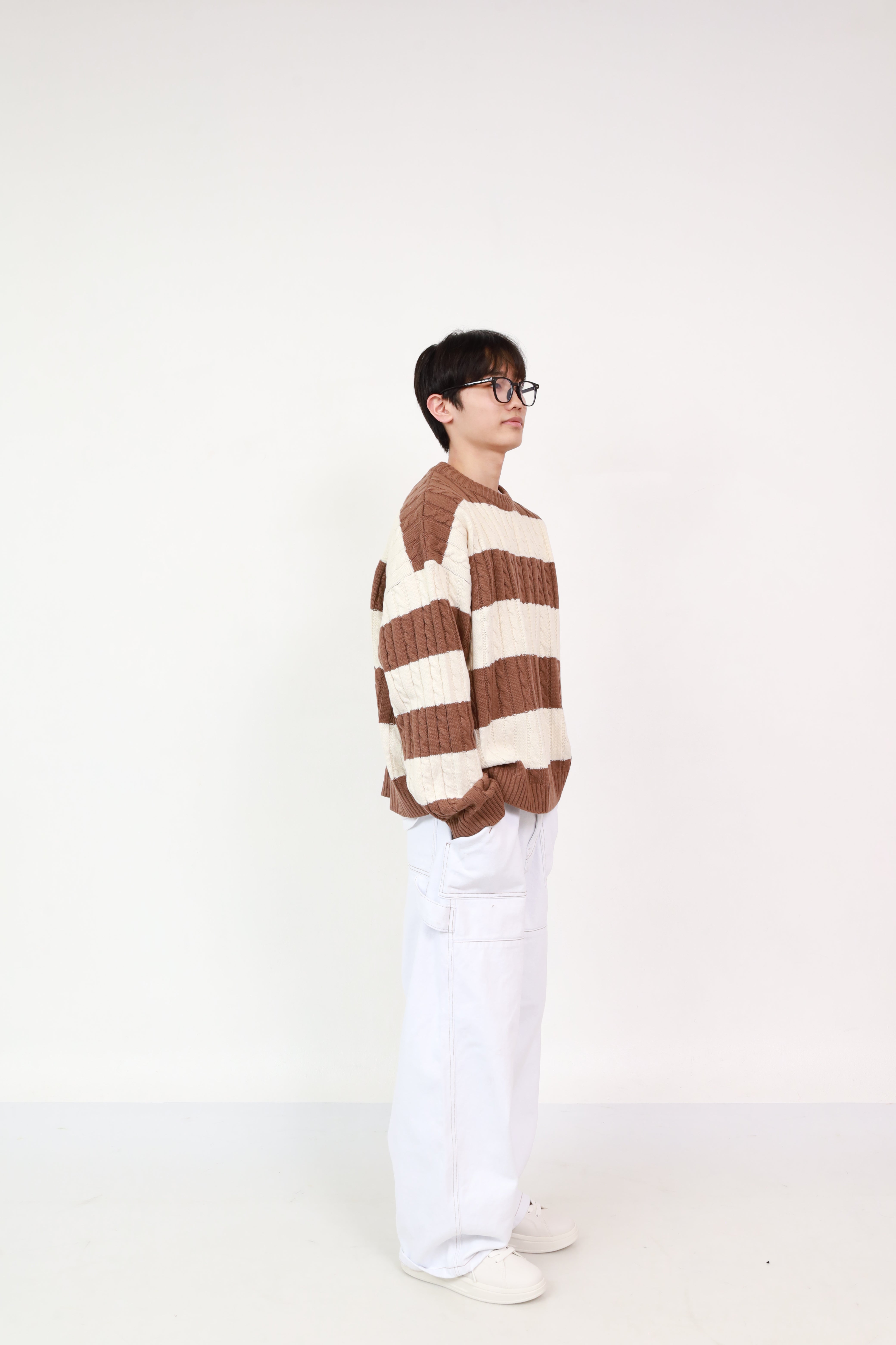Stripe Knit Brown +  Balloon Pants White