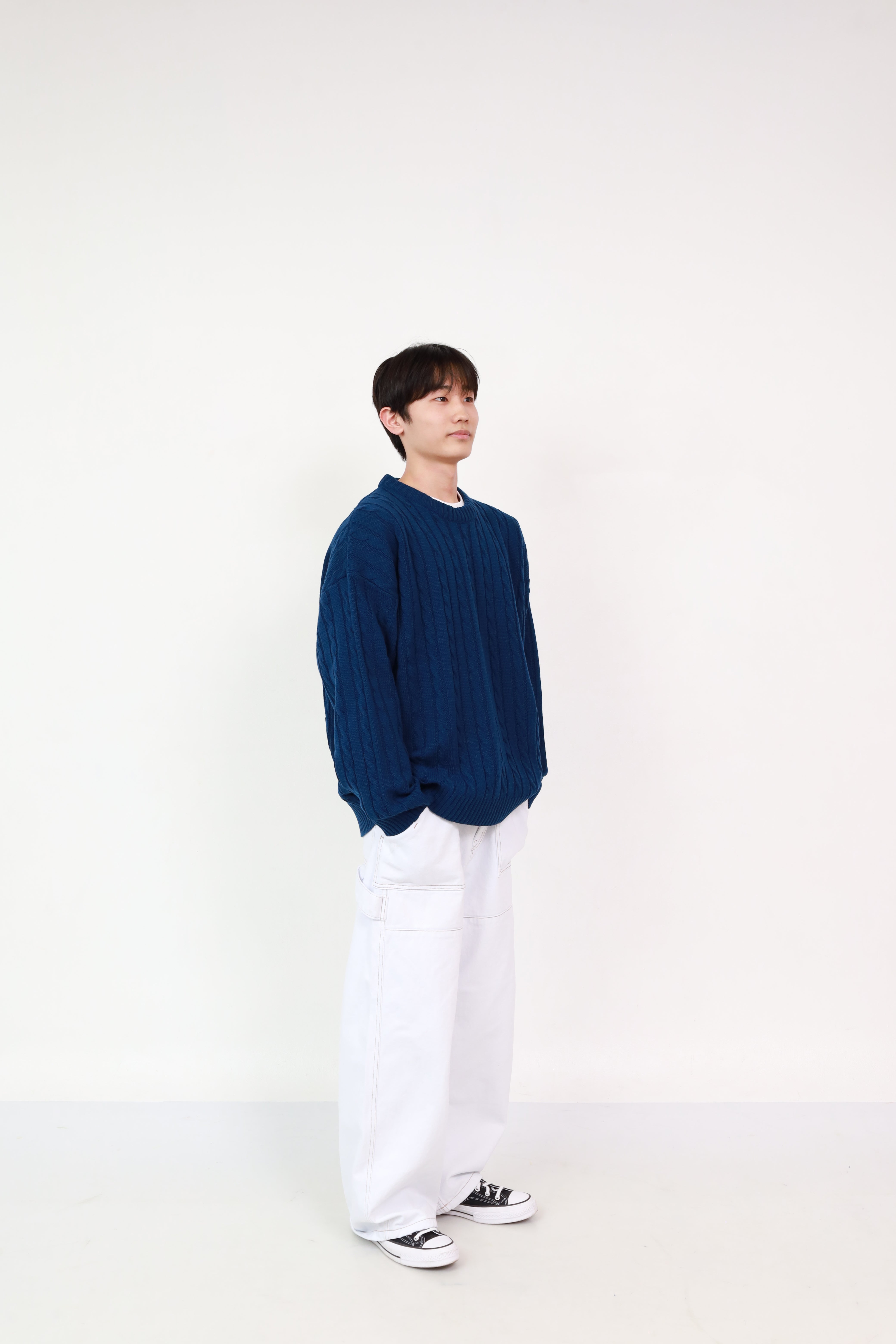 Plain Knit Navy +  Balloon Pants White