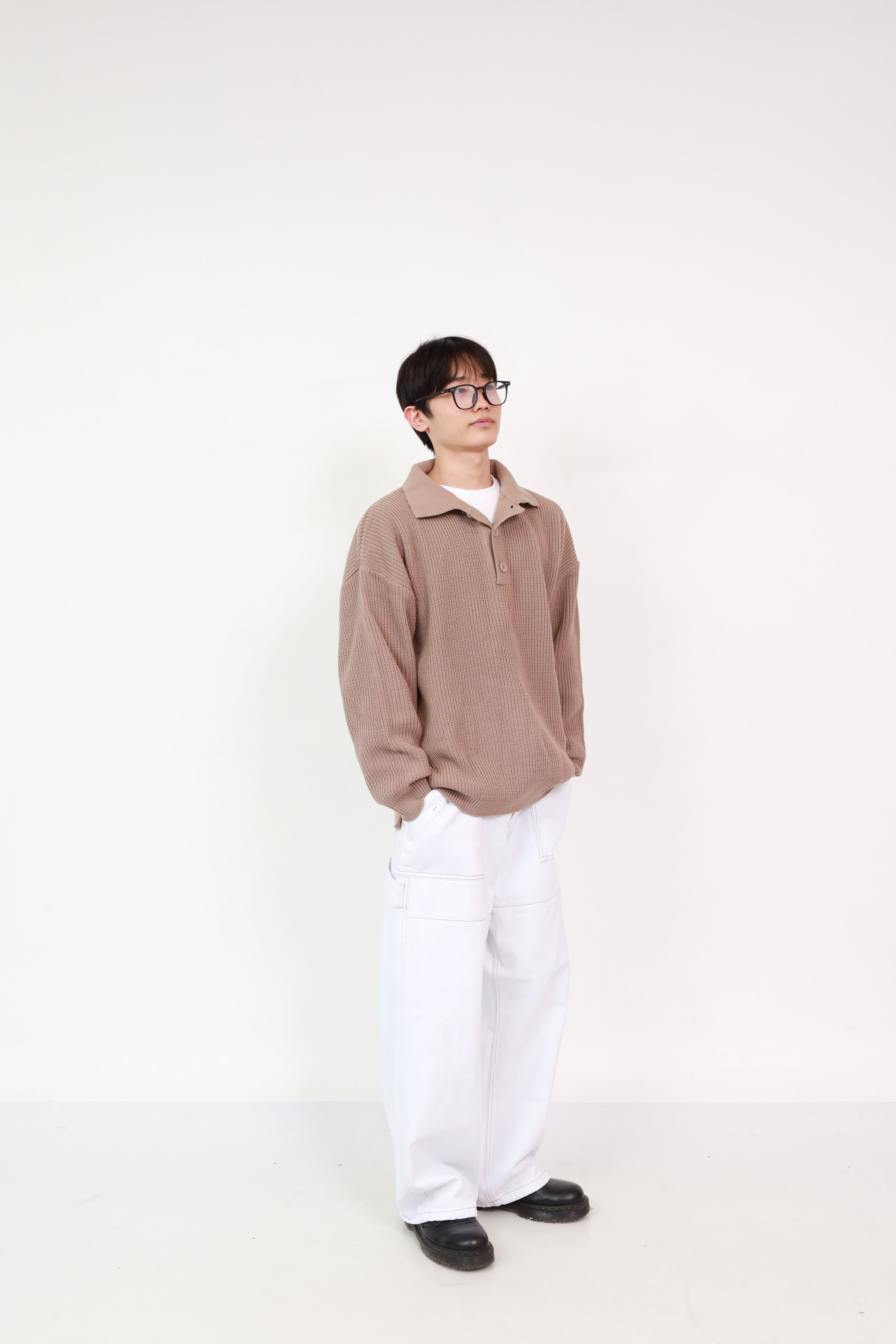 Button up Knit Dark Beige + Balloon Pants White