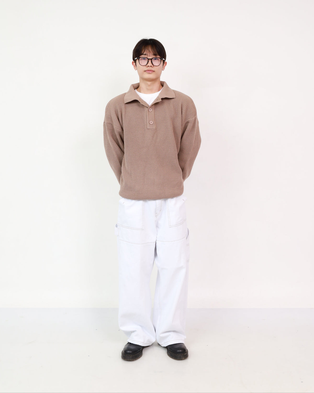 Button up Knit Dark Beige + Balloon Pants White