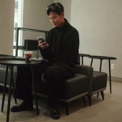 Black Turtle Neck 001